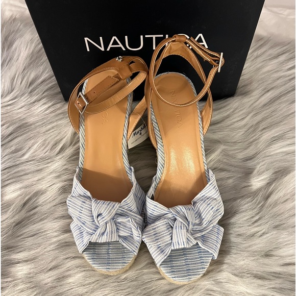 NAUTICA  NWT Blue & White Ankle Wedge - Picture 8 of 8